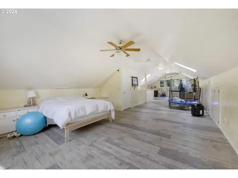 32231 Deberry Road Creswell OR 97426