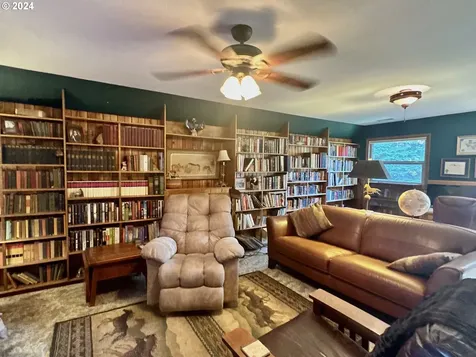 67138 Hunter Road Summerville OR 97876