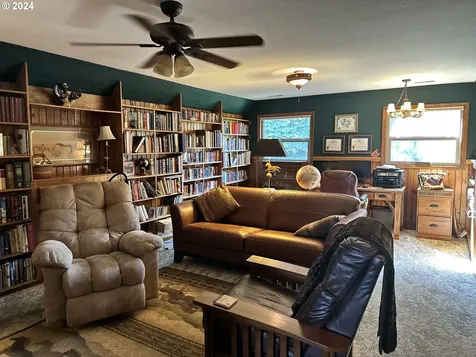 67138 Hunter Road Summerville OR 97876