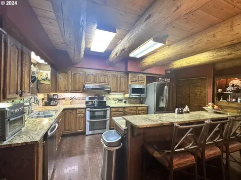 67138 Hunter Road Summerville OR 97876