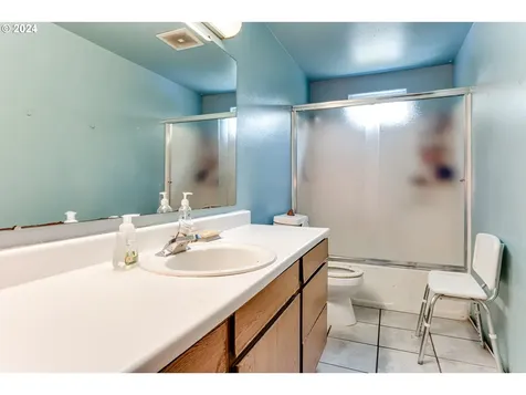 4070 E 18th Avenue Eugene OR 97403