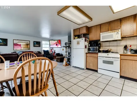4070 E 18th Avenue Eugene OR 97403