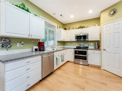 1915 NW 148th Street Vancouver WA 98685
