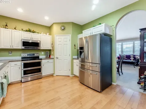 1915 NW 148th Street Vancouver WA 98685