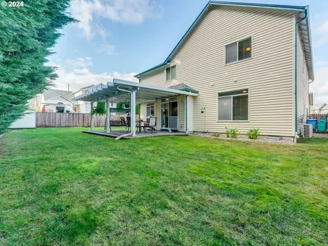 1915 NW 148th Street Vancouver WA 98685