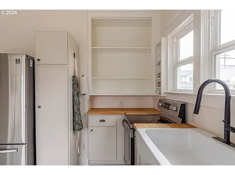 9643 N Kellogg Street Portland OR 97203