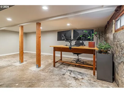 9643 N Kellogg Street Portland OR 97203