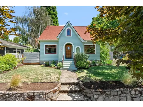 3236 Se 56th Avenue Portland OR 97206