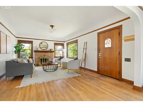 3236 Se 56th Avenue Portland OR 97206