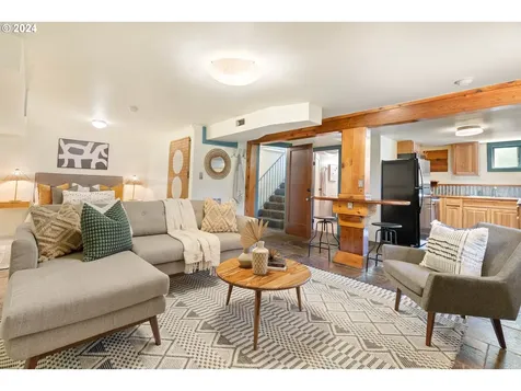 3236 Se 56th Avenue Portland OR 97206