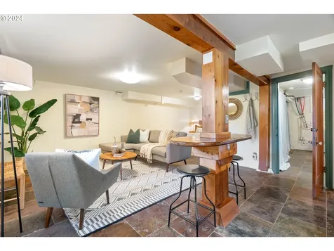 3236 Se 56th Avenue Portland OR 97206