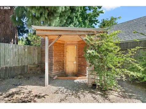 3236 Se 56th Avenue Portland OR 97206