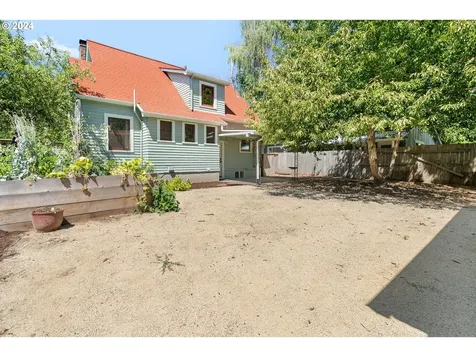 3236 Se 56th Avenue Portland OR 97206