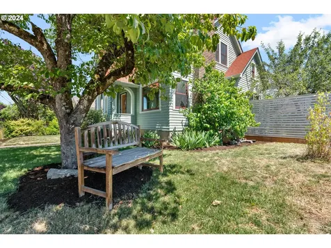 3236 Se 56th Avenue Portland OR 97206
