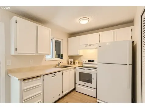 6106 Se Boise Street Portland OR 97206