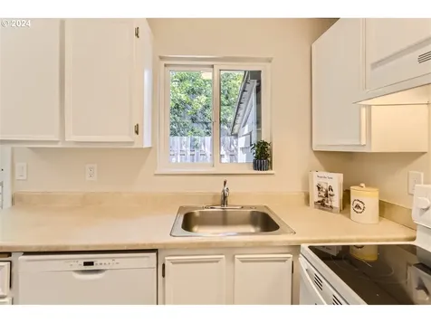 6106 Se Boise Street Portland OR 97206