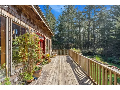 89166 Lighthouse Way Coos Bay OR 97420