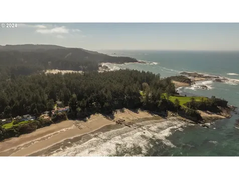 89166 Lighthouse Way Coos Bay OR 97420