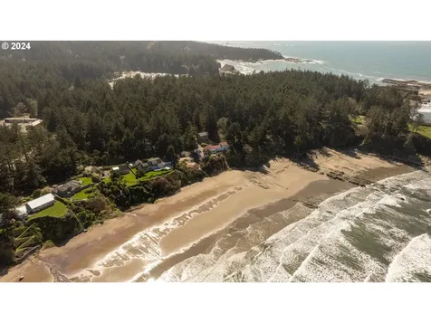 89166 Lighthouse Way Coos Bay OR 97420