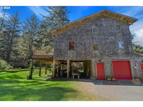 89166 Lighthouse Way Coos Bay OR 97420