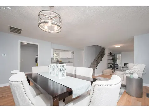 2964 Sherry Court Ne Salem OR 97301