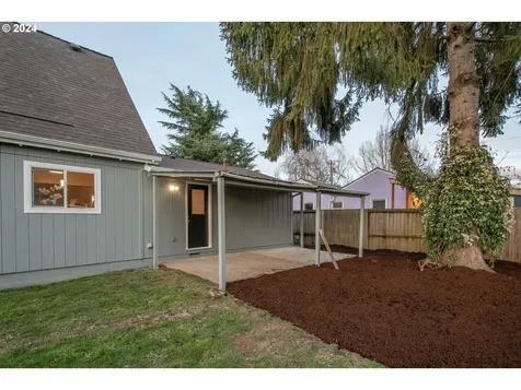 2964 Sherry Court Ne Salem OR 97301