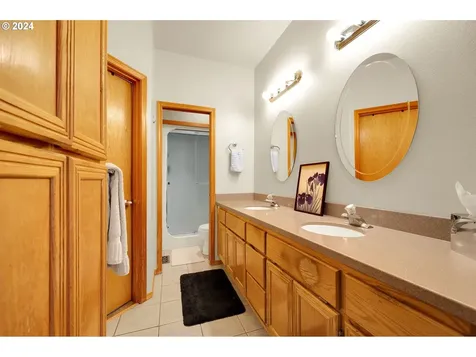 3426 Timberline Drive Eugene OR 97405