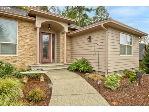 1755 NE Reagan Drive Roseburg OR 97470