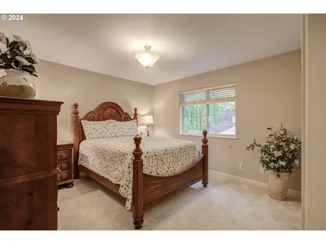 1755 NE Reagan Drive Roseburg OR 97470