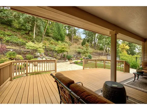 1755 NE Reagan Drive Roseburg OR 97470