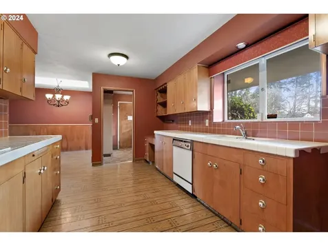 10145 SW Melnore Street Portland OR 97225