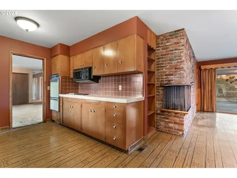 10145 SW Melnore Street Portland OR 97225