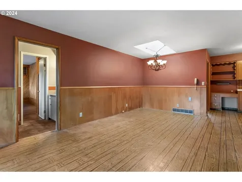 10145 SW Melnore Street Portland OR 97225