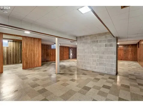 10145 SW Melnore Street Portland OR 97225