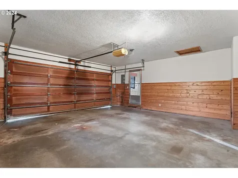 10145 SW Melnore Street Portland OR 97225