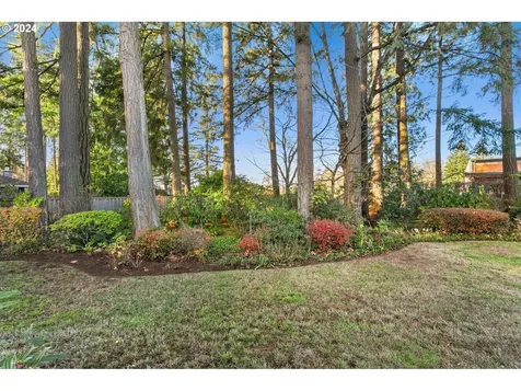 10145 SW Melnore Street Portland OR 97225