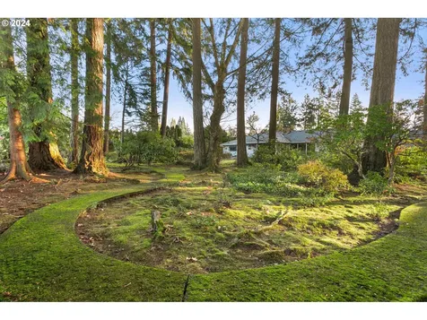 10145 SW Melnore Street Portland OR 97225