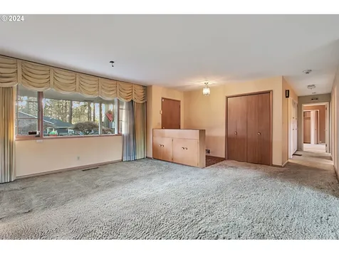 10145 SW Melnore Street Portland OR 97225