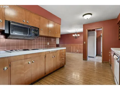 10145 SW Melnore Street Portland OR 97225