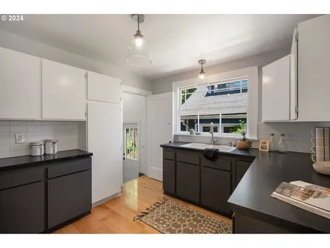 1534 N Watts Street Portland OR 97217