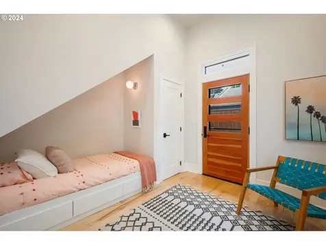 1534 N Watts Street Portland OR 97217