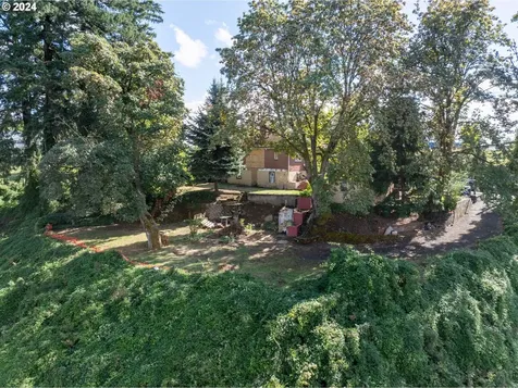 4905 SE Harney Drive Portland OR 97206