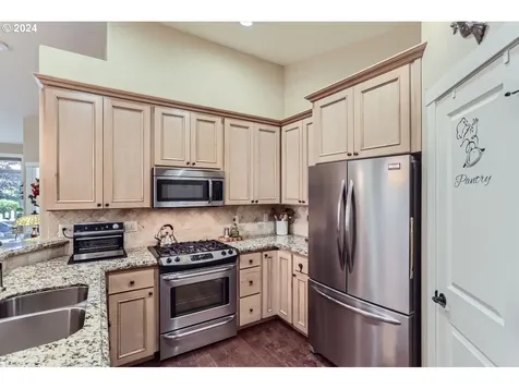 7011 NE 57th Street Vancouver WA 98661