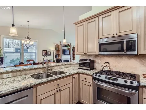 7011 NE 57th Street Vancouver WA 98661