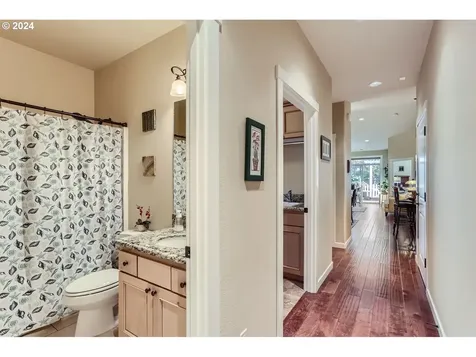 7011 NE 57th Street Vancouver WA 98661