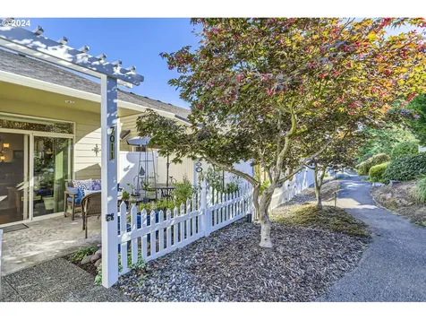 7011 NE 57th Street Vancouver WA 98661