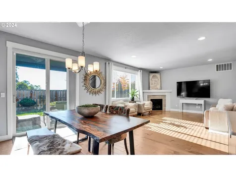 1042 Vista Oaks Drive Forest Grove OR 97116