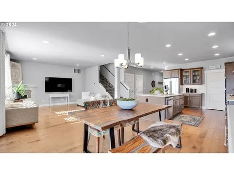 1042 Vista Oaks Drive Forest Grove OR 97116