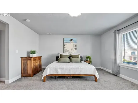 1042 Vista Oaks Drive Forest Grove OR 97116