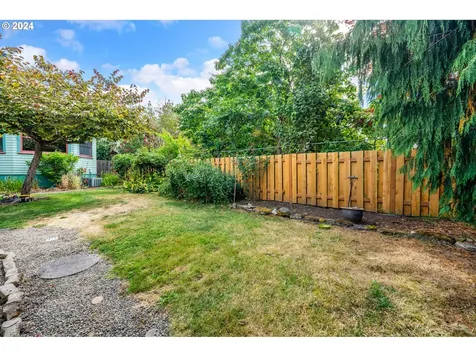 2243 Se Cypress Avenue Portland OR 97214